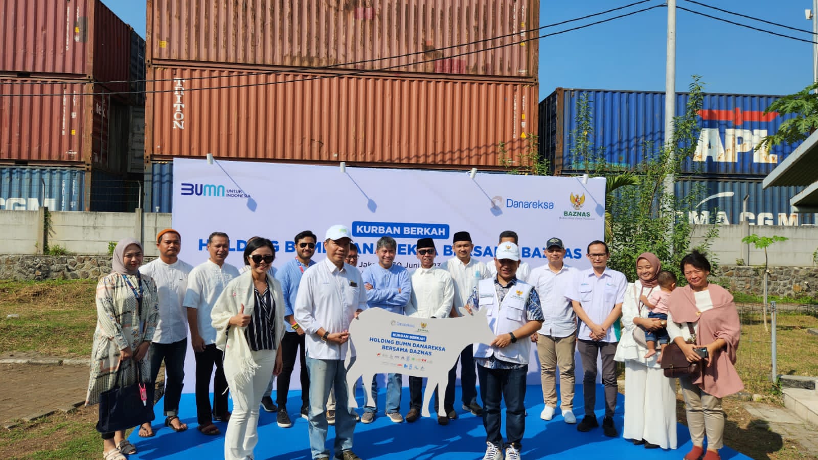 Celebrating Eid al-Adha 1444 H, Jalin Collaborates with Holding Danareksa to Distribute 2,600 Packages of Meats