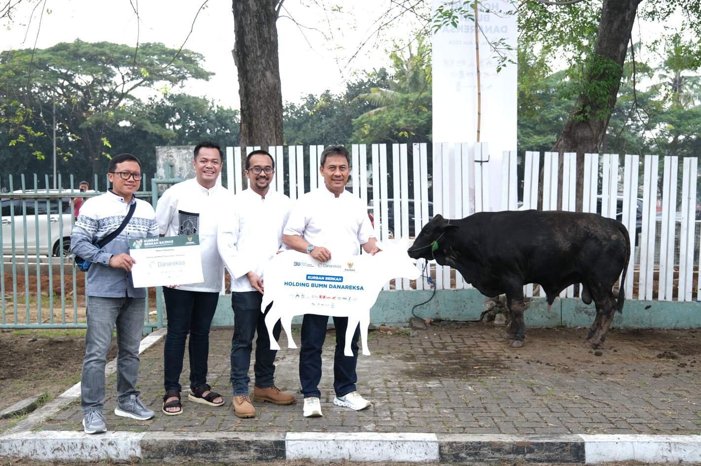 Jalin Donates Livestock in Celebration of Iduladha 1445 H