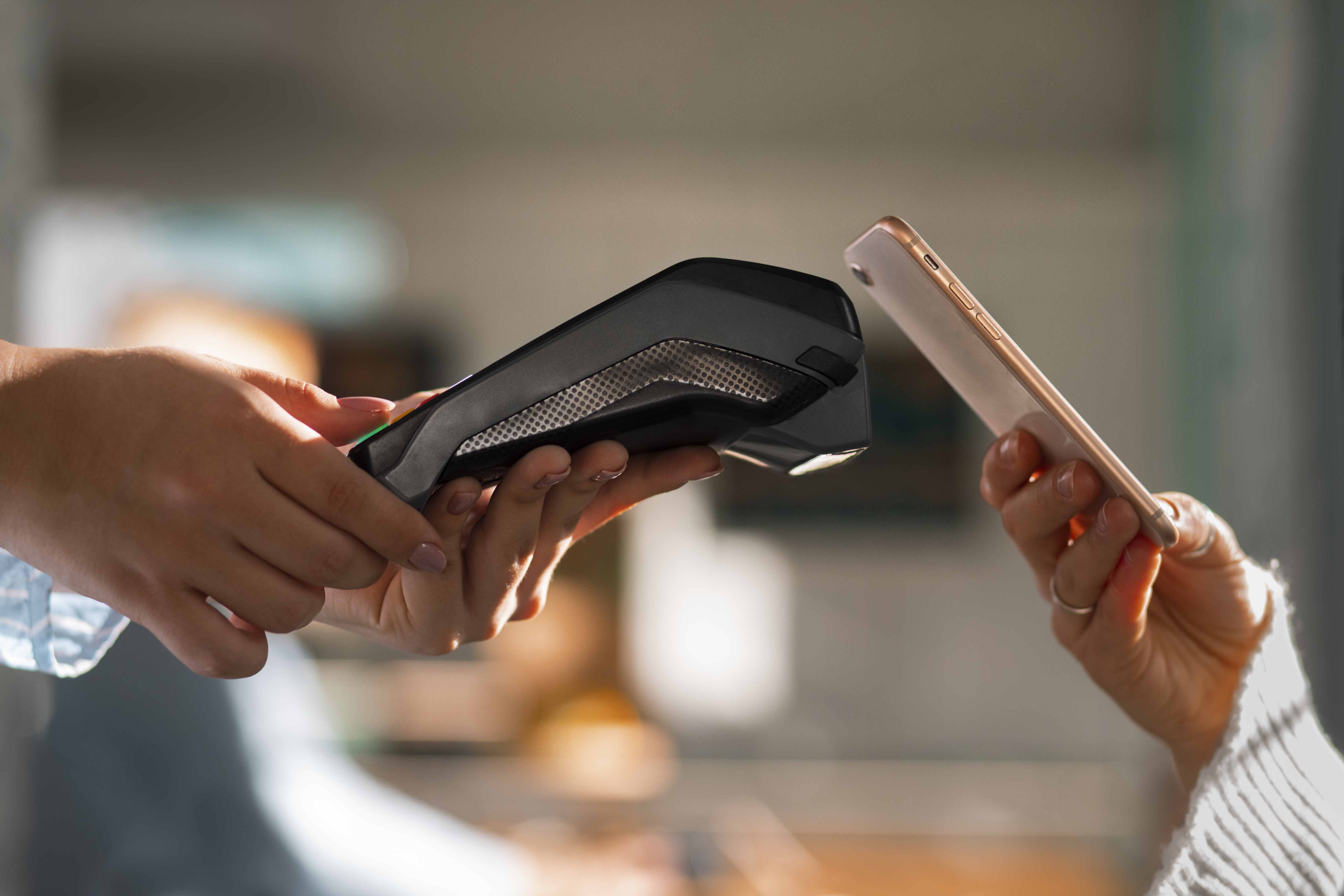 The Significance of Cashless Payment Methods for Customer Services